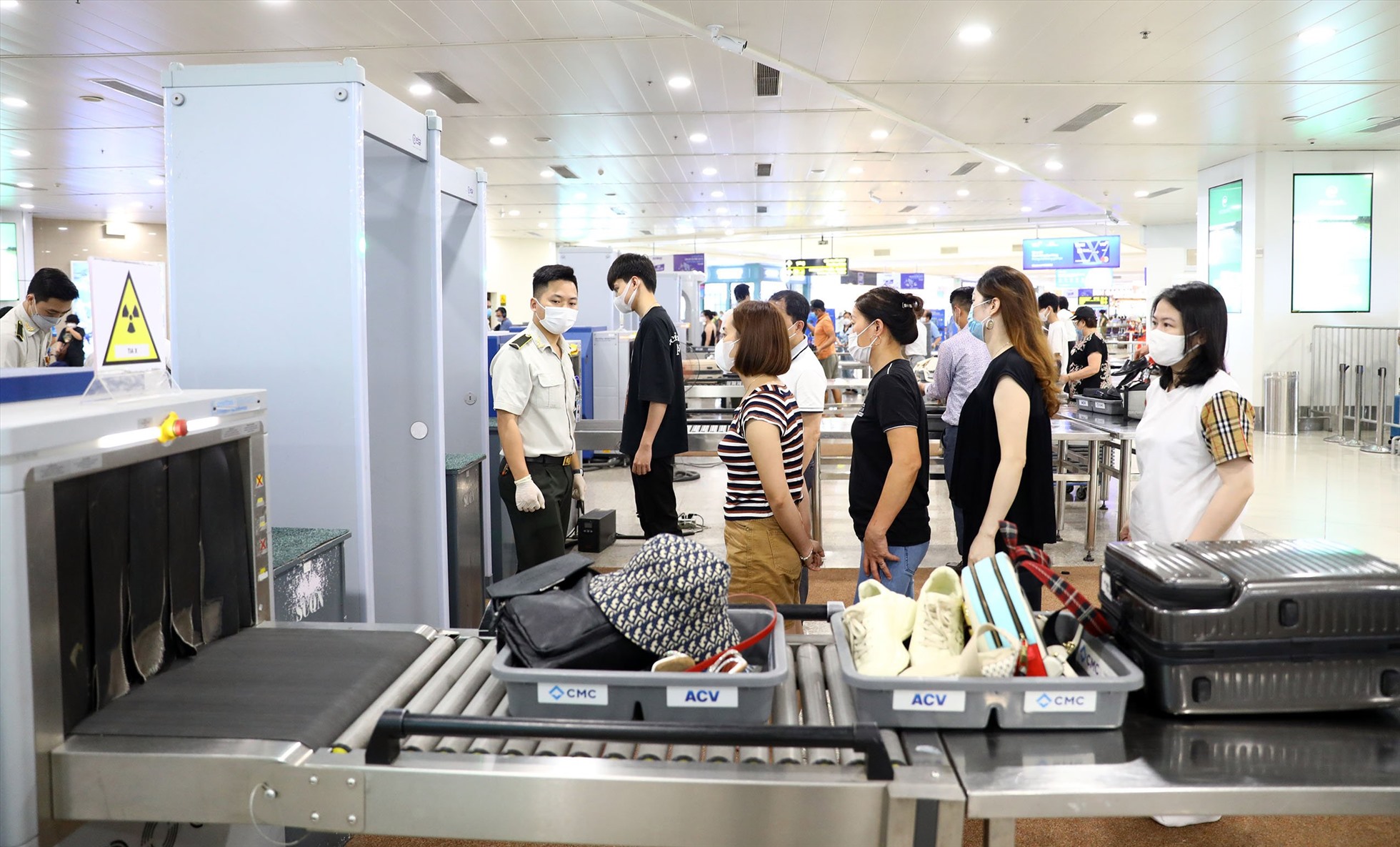 Kế hoạch cao điểm chống buôn lậu, gian lận thương  mại và hàng giả dịp trước, trong và sau Tết Nguyên đán Bính Ngọ 